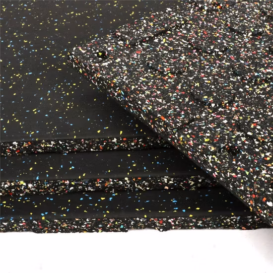 Multy Easy Tile, abgehängte modulare Sportbodenfliesen, Spielschule, Bodenbelag, Designstil, modern · Anwendung im Freien · Produkttyp: Sonstiges